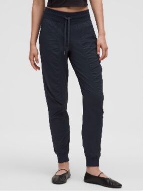Dance Studio Mid-Rise
Jogger *Full Length
